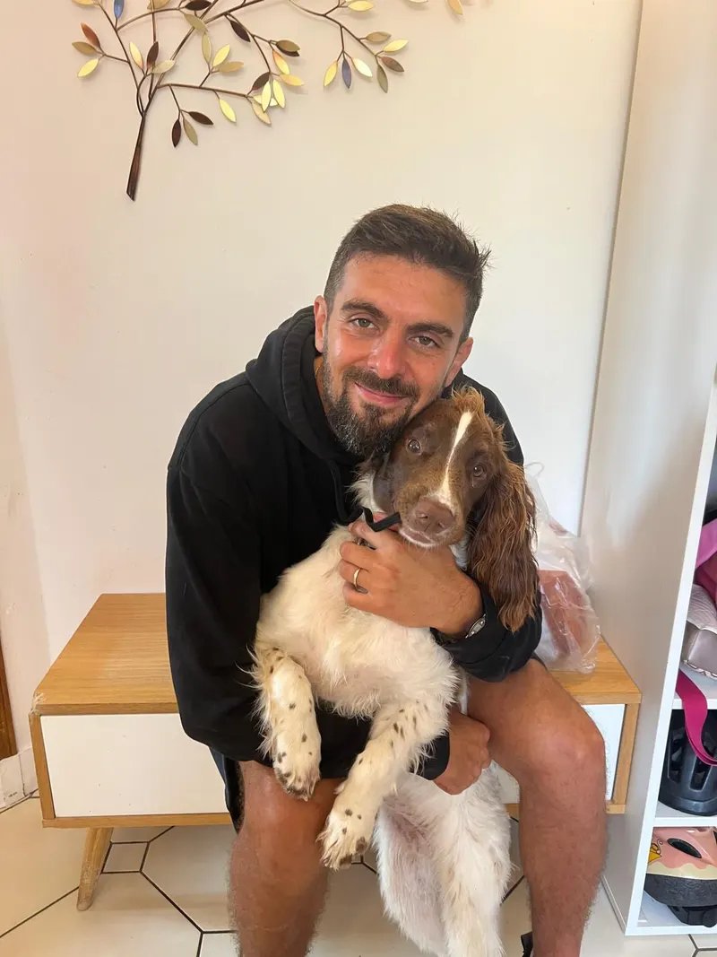 Jonas et Molly, moment de complicité et de câlin
