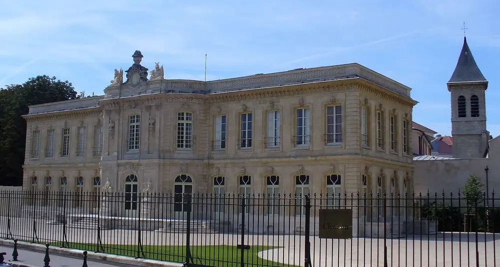 le château — Asnières-sur-Seine, secteur d'intervention détection canine punaises de lit