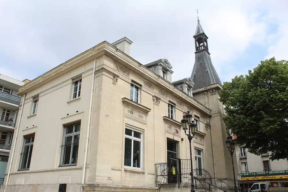 l'ancien hôtel de ville — Champigny-sur-Marne, secteur d'intervention détection canine punaises de lit