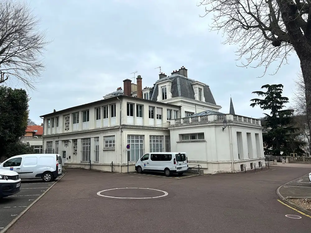 l'hôtel de ville — Chaville, secteur d'intervention détection canine punaises de lit
