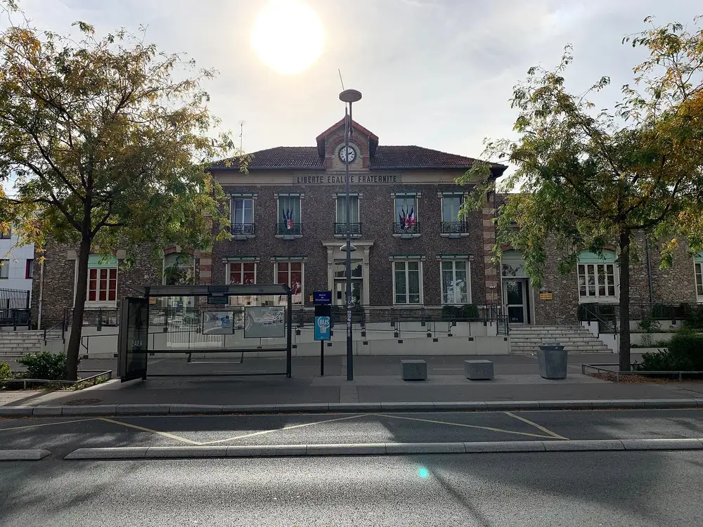 l'ancienne mairie — Chevilly-Larue, secteur d'intervention détection canine punaises de lit