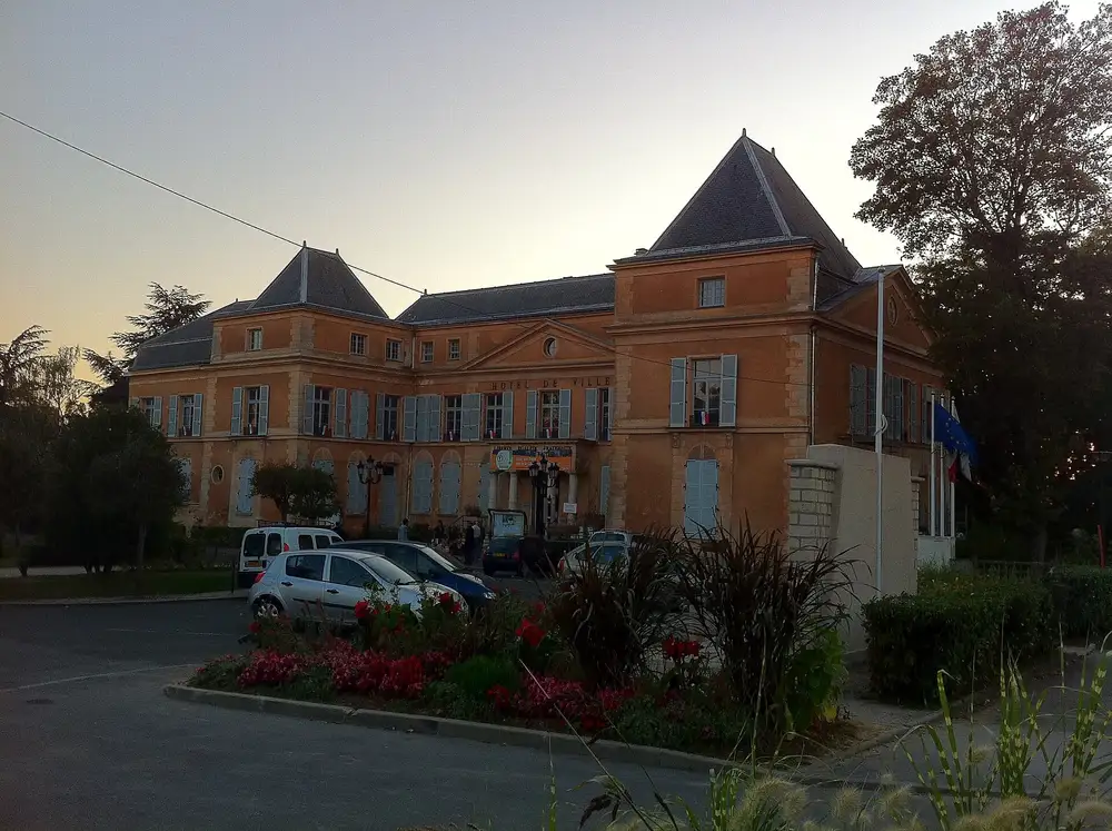 la mairie — Clichy-sous-Bois, secteur d'intervention détection canine punaises de lit