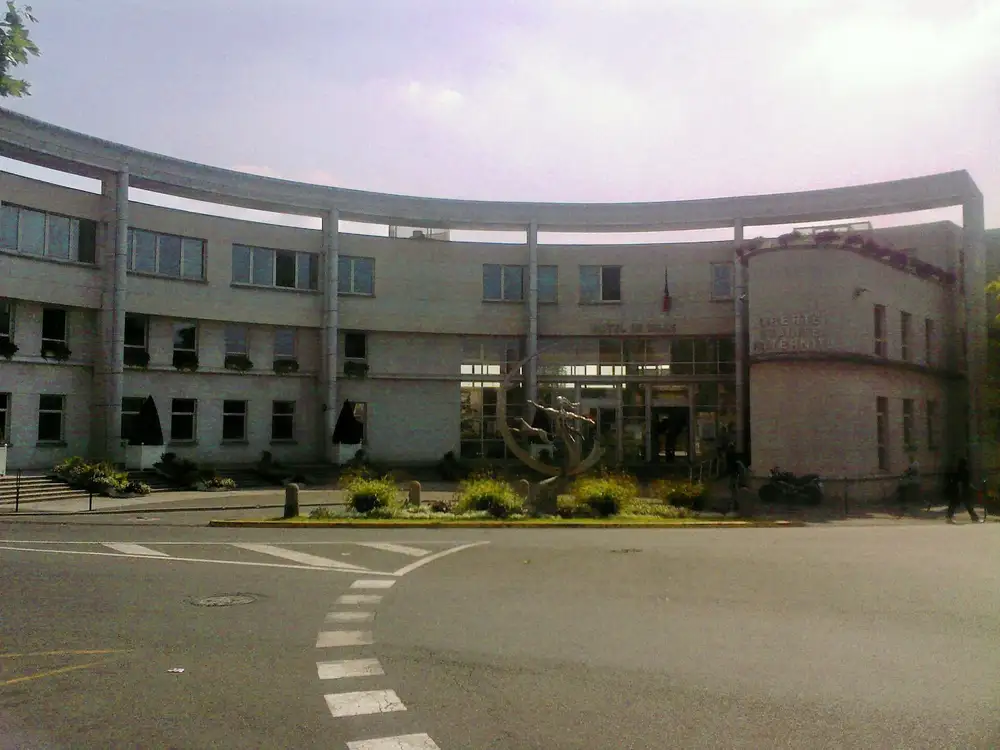 l'hôtel de ville — Goussainville, secteur d'intervention détection canine punaises de lit