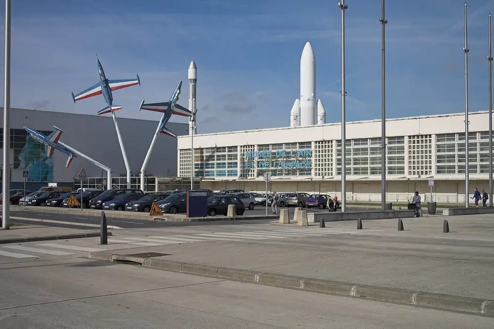 le musée de l'Air et de l'Espace — Le Bourget, secteur d'intervention détection canine punaises de lit