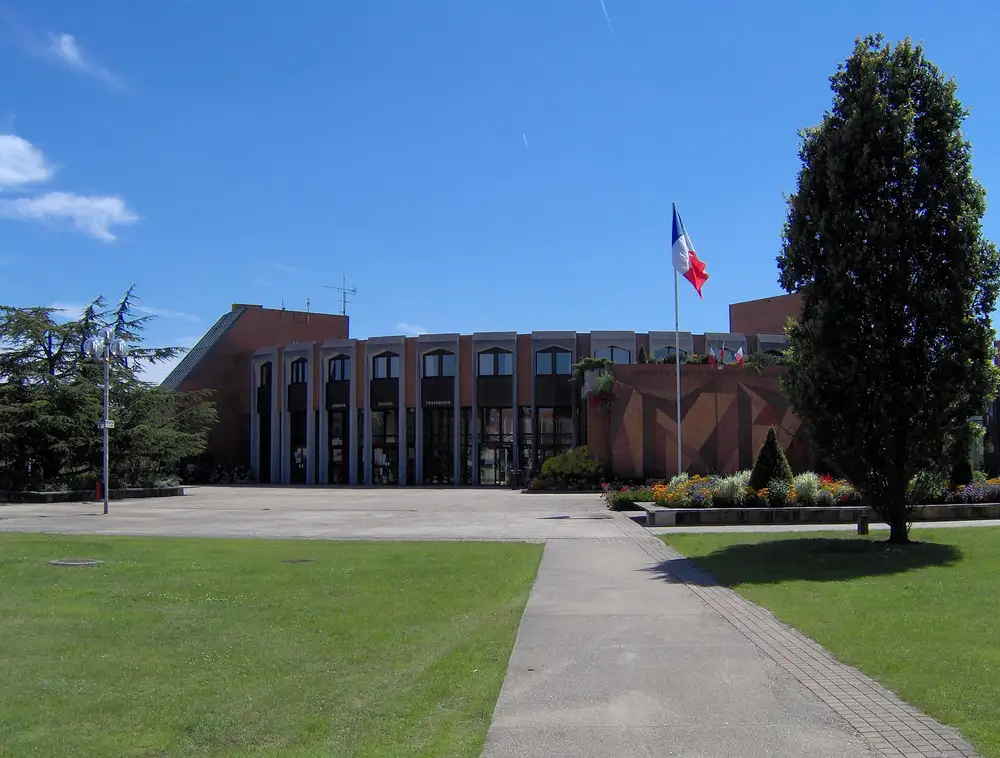 la mairie — Montigny-le-Bretonneux, secteur d'intervention détection canine punaises de lit