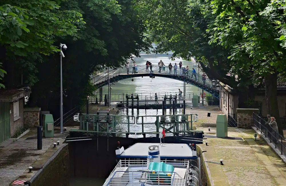 le canal Saint-Martin — Paris 10e, secteur d'intervention détection canine punaises de lit