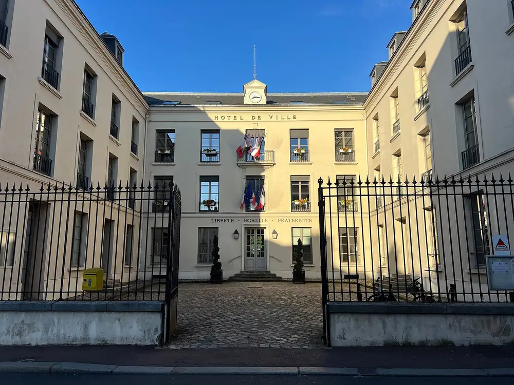 l'hôtel de ville — Saint-Germain-en-Laye, secteur d'intervention détection canine punaises de lit