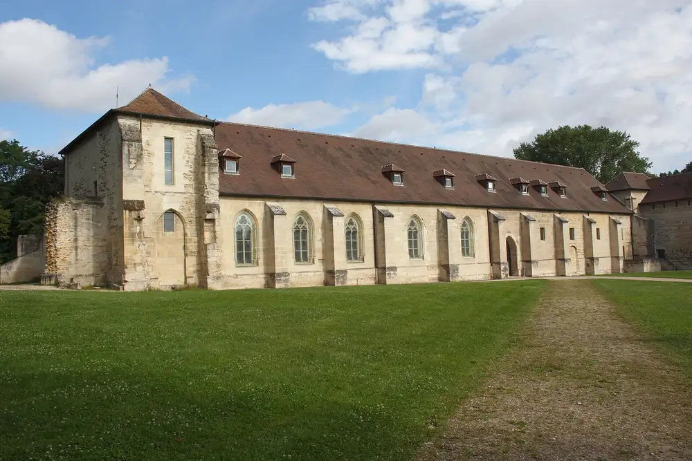 l'abbaye de Maubuisson — Saint-Ouen-l'Aumône, secteur d'intervention détection canine punaises de lit
