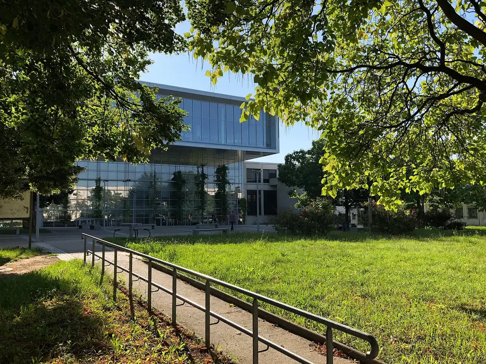 le campus universitaire — Villetaneuse, secteur d'intervention détection canine punaises de lit